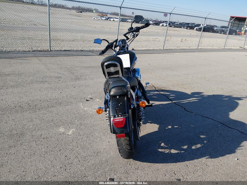 2017 Harley-Davidson Xl1200 C VIN: 1HD1CT311HC445728 Lot: 44649495