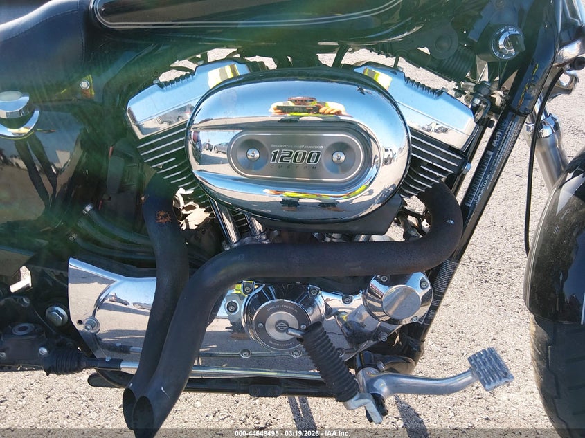 2017 Harley-Davidson Xl1200 C VIN: 1HD1CT311HC445728 Lot: 44649495