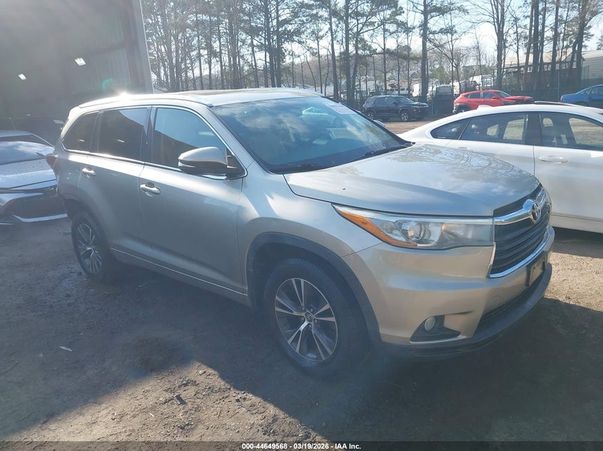 2016 Toyota Highlander Xle V6