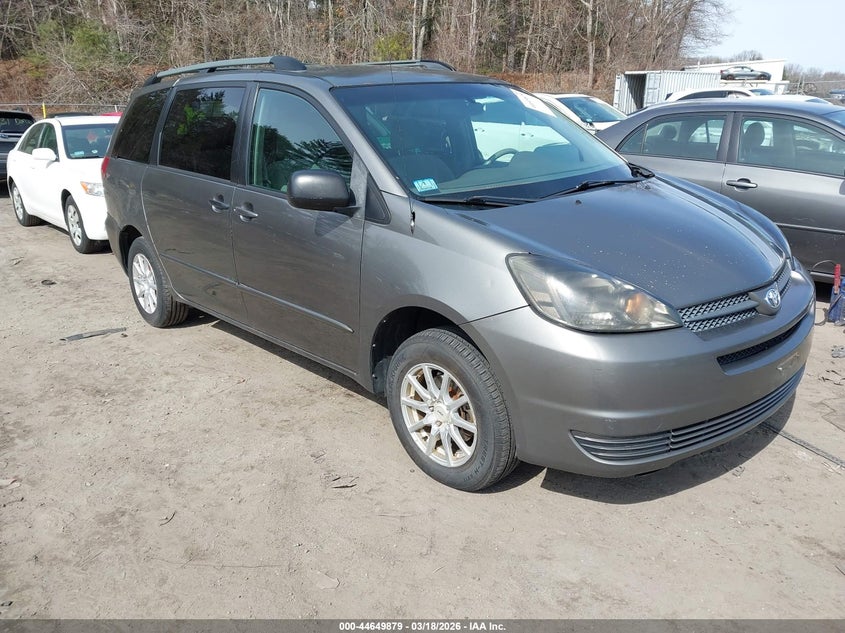 2005 Toyota Sienna Le