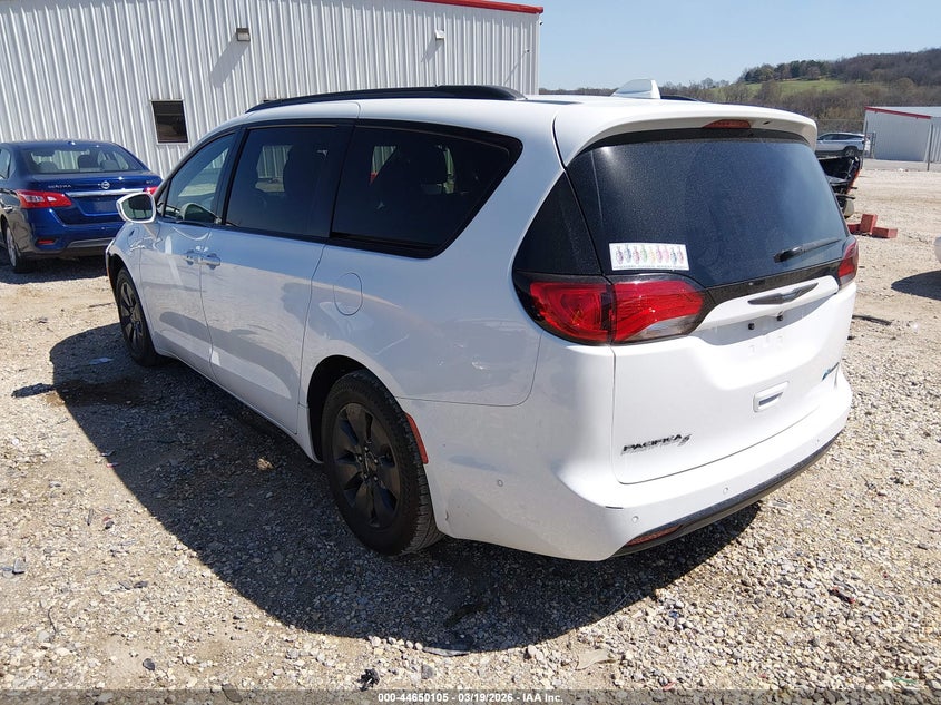 2020 Chrysler Pacifica Hybrid Limited