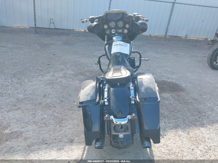 2011 Harley-Davidson Flhtk VIN: 1HD1KEM15BB676996 Lot: 44650137