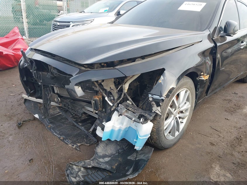 2015 INFINITI Q50 auction photo 6