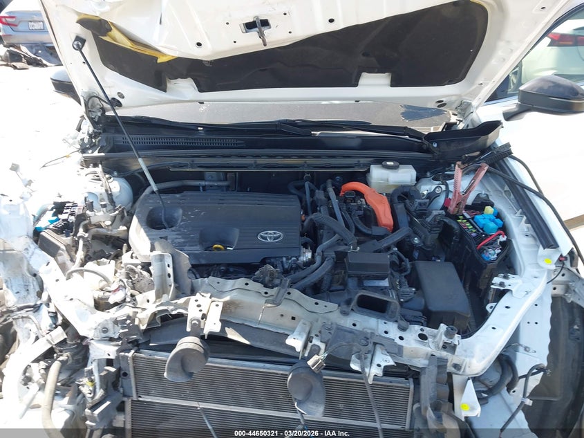 2025 Toyota Crown Signia Xle VIN: JTDACAAJ1S3004939 Lot: 44650321