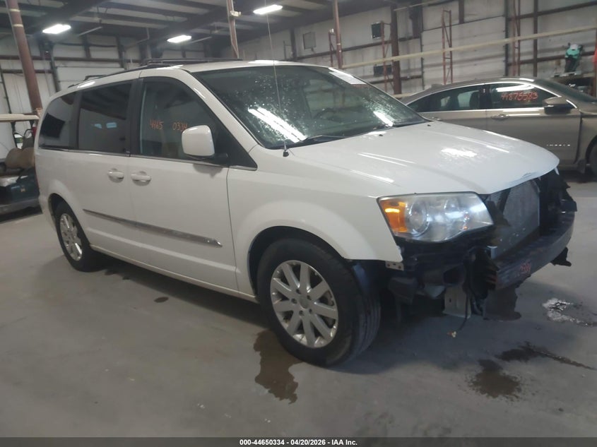 2013 Chrysler Town & Country Touring