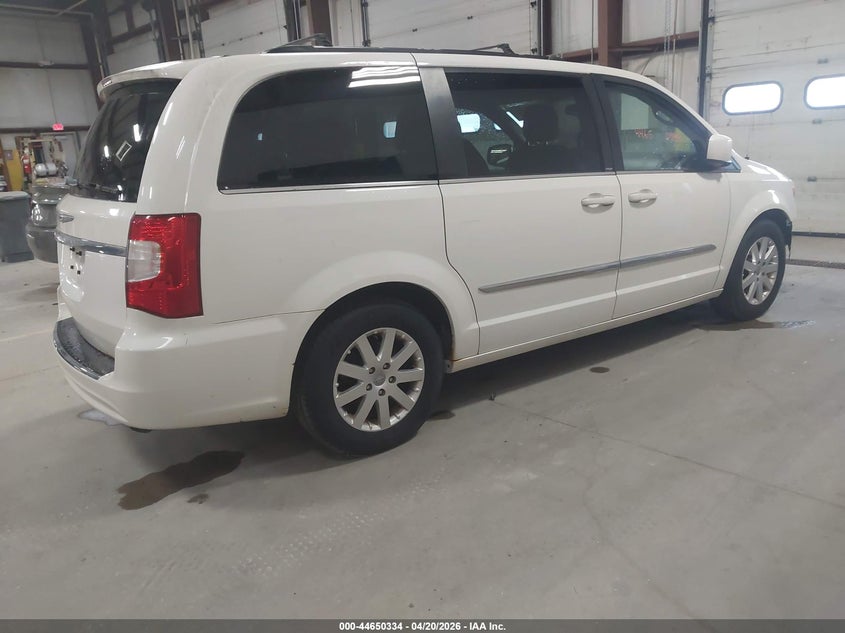 2013 Chrysler Town & Country Touring