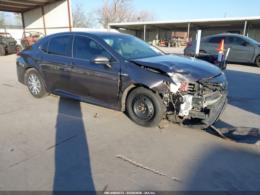 2020 Toyota Camry Le Hybrid