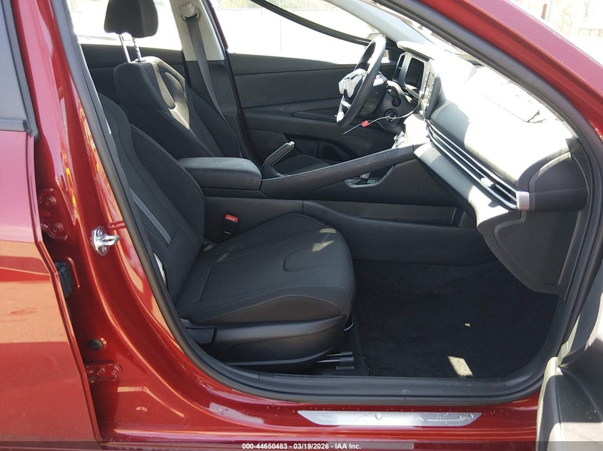VIN KMHLL4DG3TU127529 2026 HYUNDAI ELANTRA SE