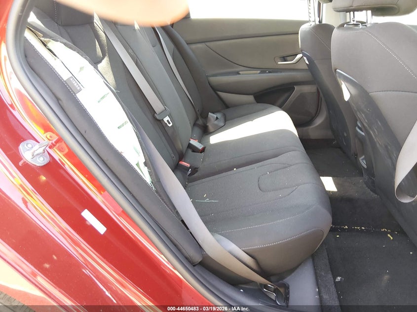 VIN KMHLL4DG3TU127529 2026 HYUNDAI ELANTRA SE