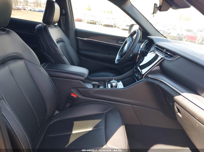 2025 Jeep Grand Cherokee Limited 4X4