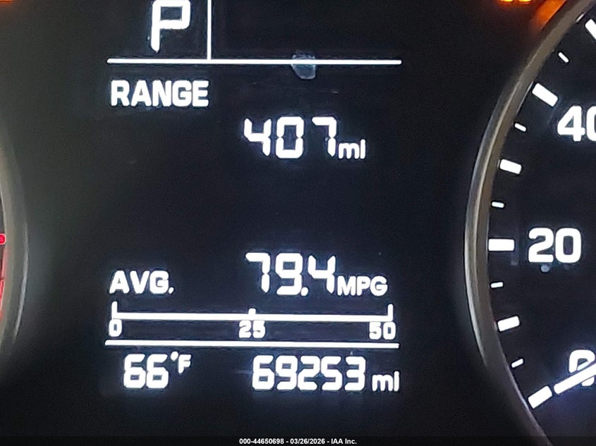 VIN 5NPD74LF5HH069110 2017 HYUNDAI ELANTRA SE