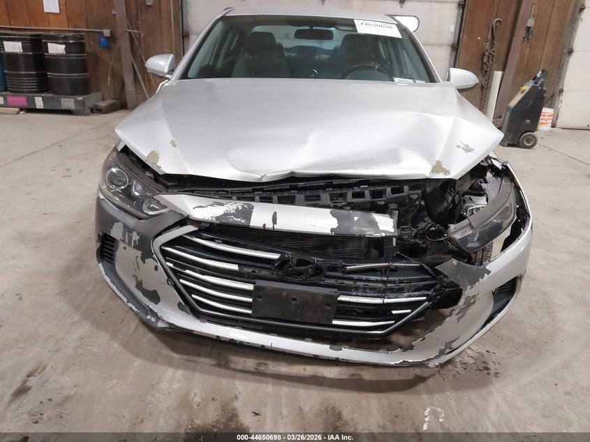 VIN 5NPD74LF5HH069110 2017 HYUNDAI ELANTRA SE