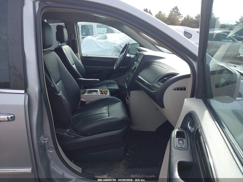 AtlanticExpress - Chrysler Town & Country