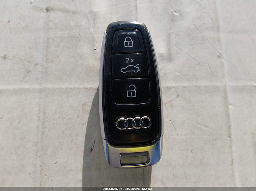 2022 Audi E-Tron Premium Plus Quattro VIN: WA1LAAGE0NB008932 Lot: 44650732