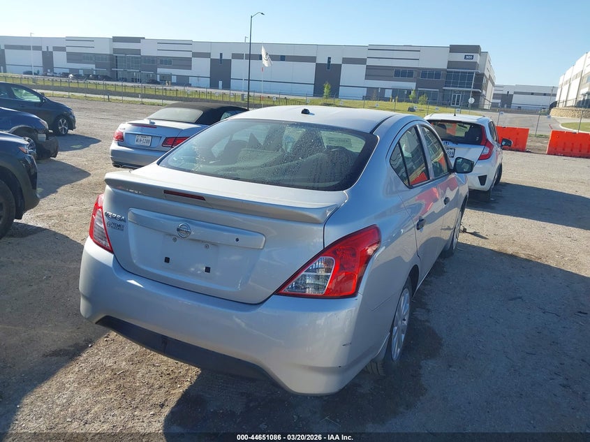 2018 Nissan Versa 1.6 S+