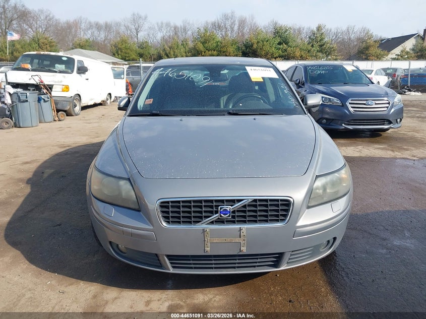 2005 Volvo S40 T5 VIN: YV1MS682552075738 Lot: 44651091