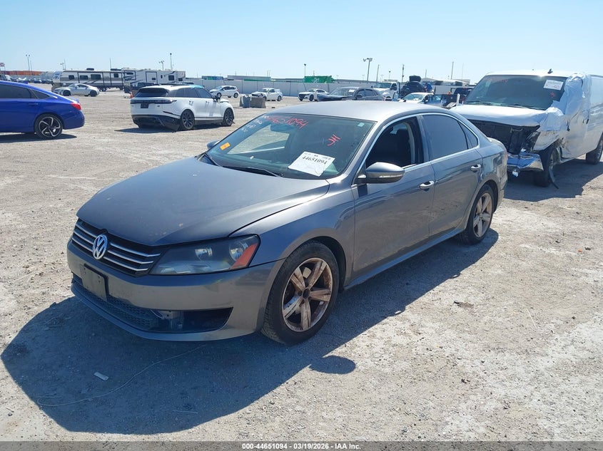 2012 Volkswagen Passat 2.5 2.5L Se grey Lot 111044651094 Vin 1VWBP7A35CC064640