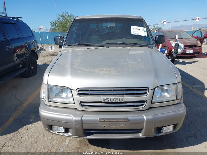 2001 Isuzu Trooper Limited/Ls/S VIN: JACDJ58X817J14784 Lot: 44651103