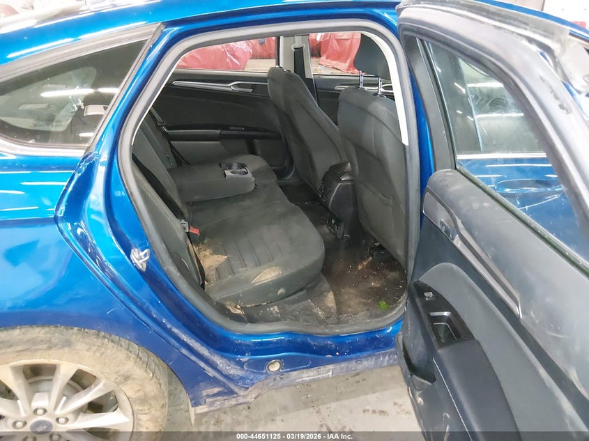 2017 FORD FUSION auction photo 8