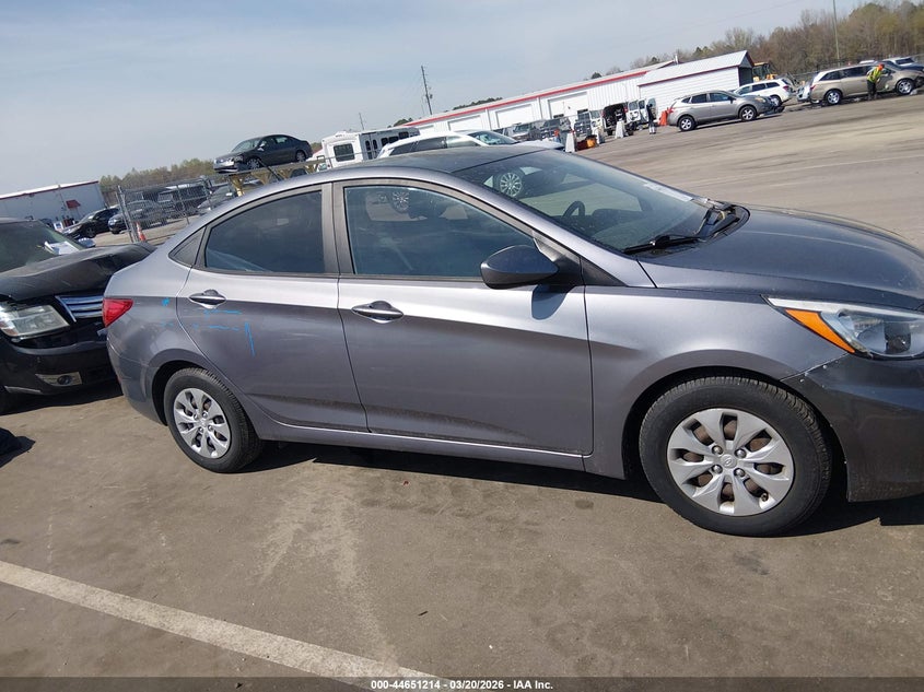 VIN KMHCT4AE7HU187629 2017 HYUNDAI ACCENT SE
