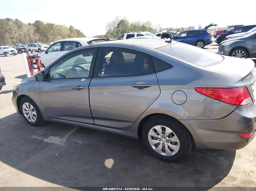 VIN KMHCT4AE7HU187629 2017 HYUNDAI ACCENT SE