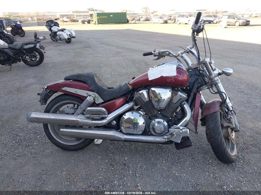 2005 Honda Vtx1800 F3 VIN: 1HFSC46H25A300215 Lot: 44651226