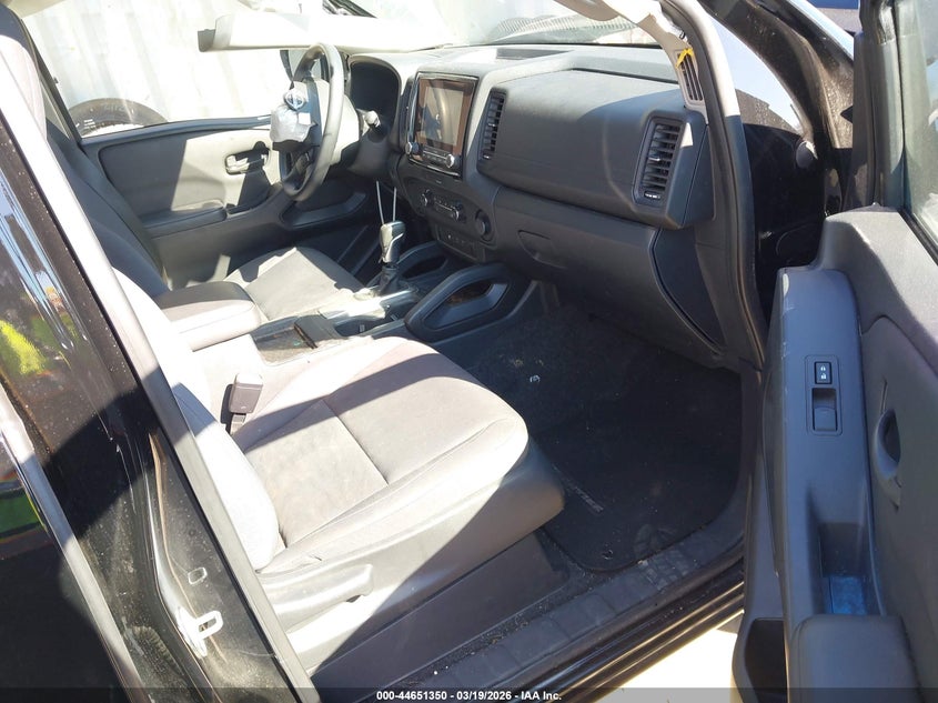 2022 Nissan Frontier S 4X2