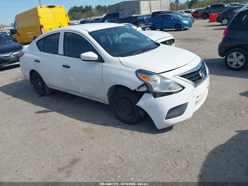 2017 Nissan Versa 1.6 S+