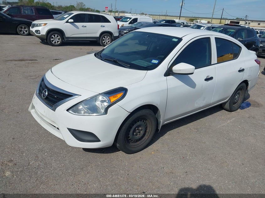 2017 Nissan Versa 1.6 S+
