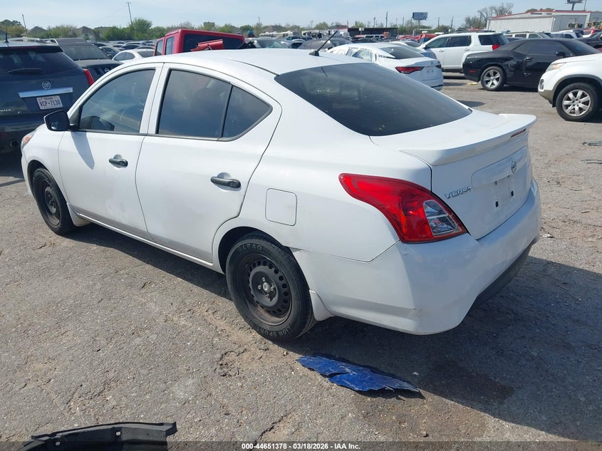 2017 Nissan Versa 1.6 S+