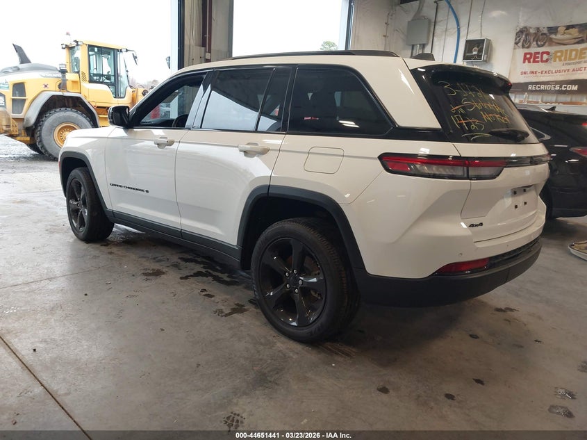 2023 JEEP GRAND CHEROKEE auction photo 3