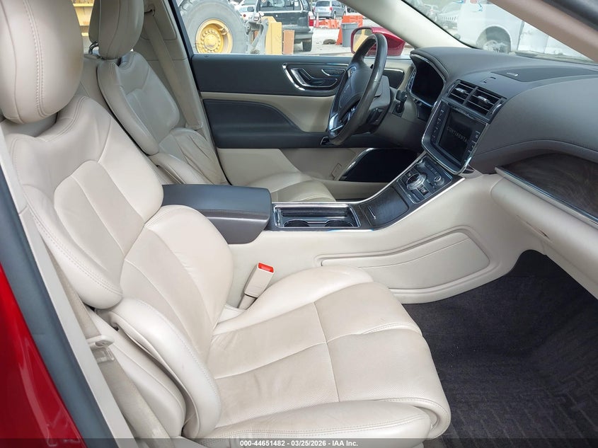 2017 Lincoln Continental Select