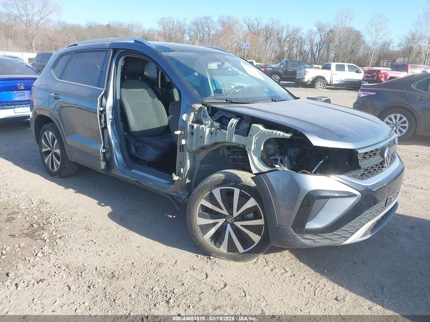 3VVRX7B20NM072526 2022 Volkswagen Taos 1.5T Se auction photo 1