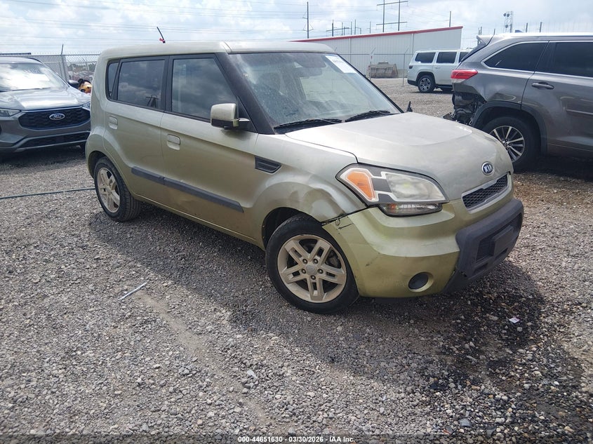 2010 Kia Soul +