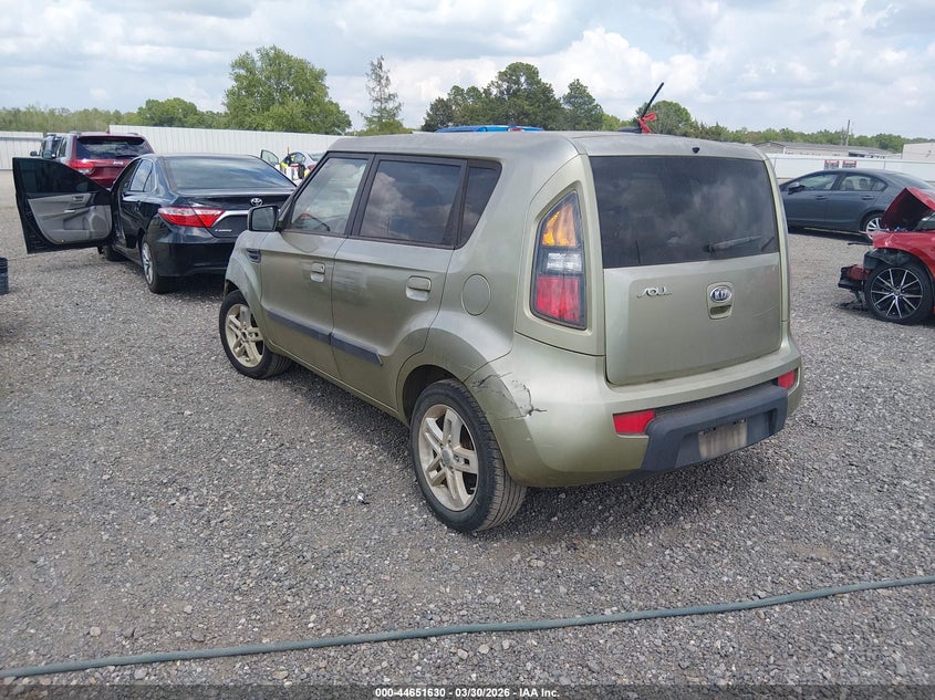 2010 Kia Soul +