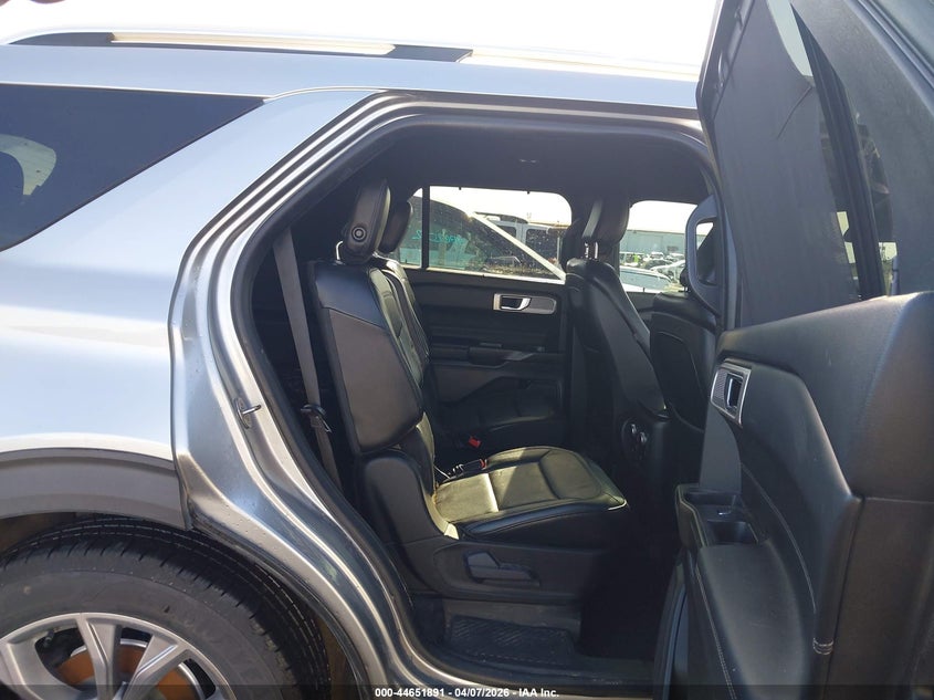 2020 FORD EXPLORER auction photo 8