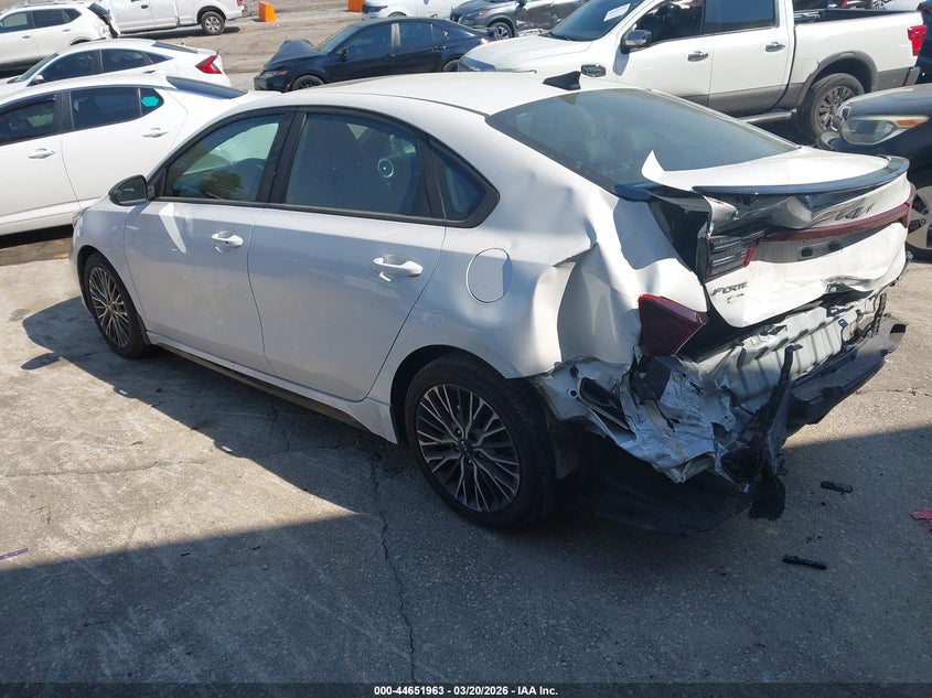 2022 Kia Forte Gt-Line