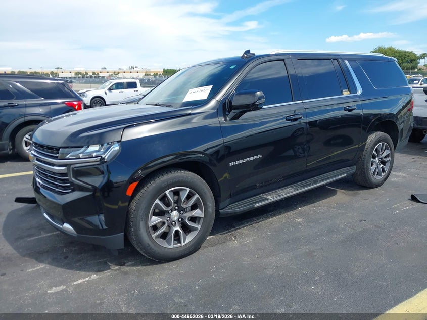 2023 Chevrolet Suburban 4Wd Lt