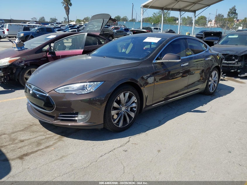 2014 Tesla Model S P85