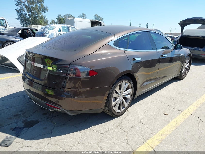 2014 Tesla Model S P85