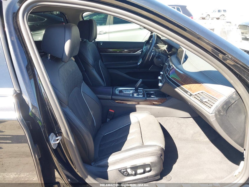 2021 BMW 740I auction photo 5