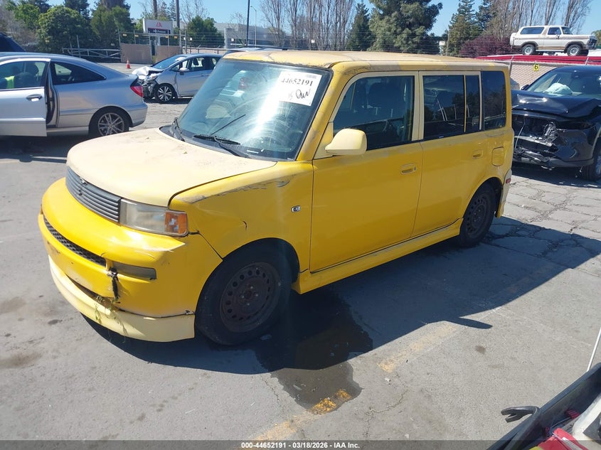 2004 Scion Xb
