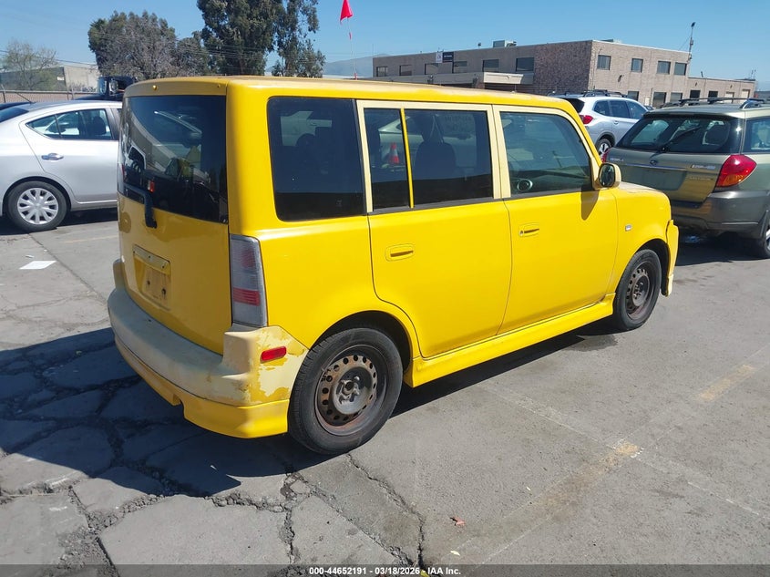 2004 Scion Xb