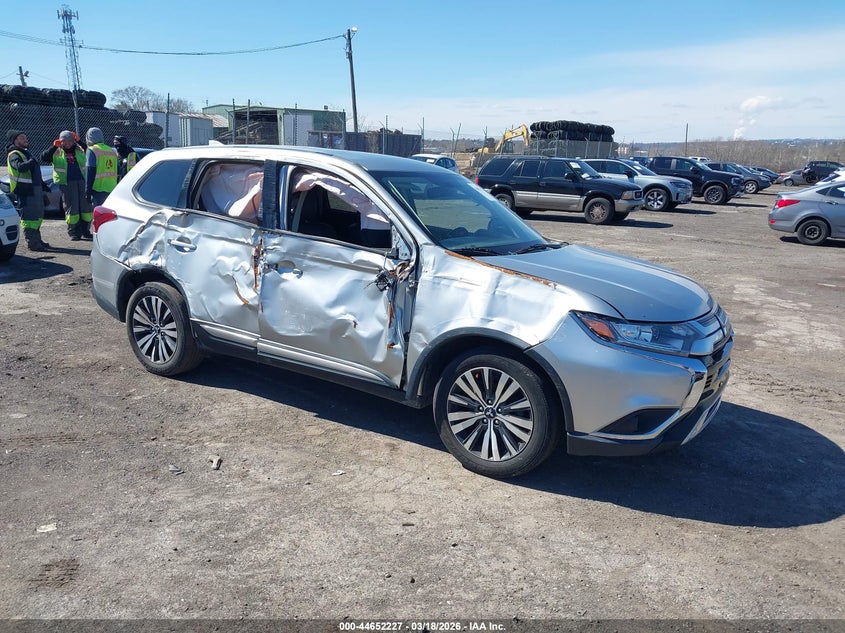 2019 Mitsubishi Outlander Se