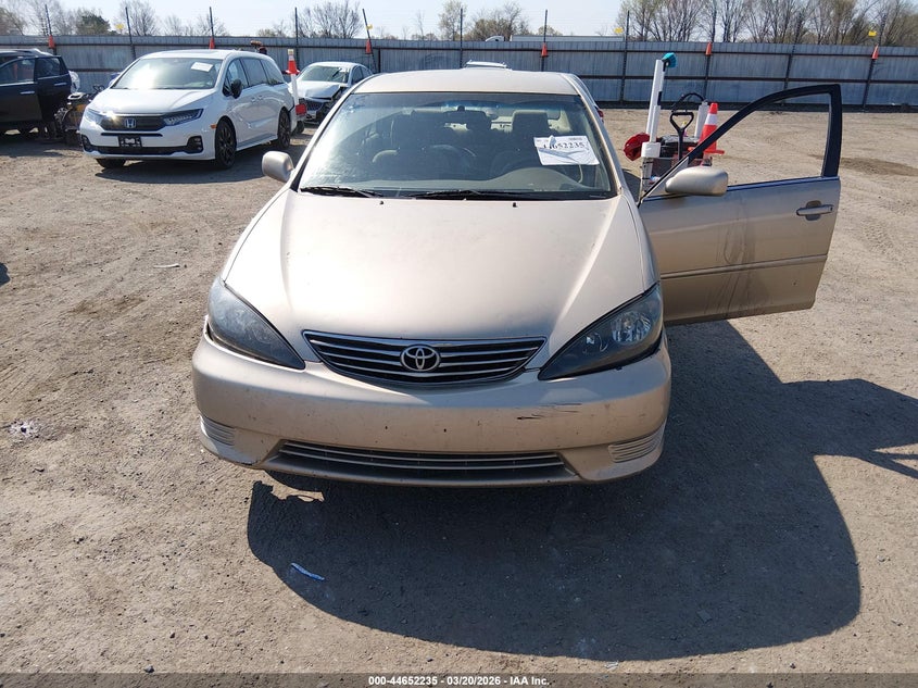 2005 TOYOTA CAMRY auction photo 6