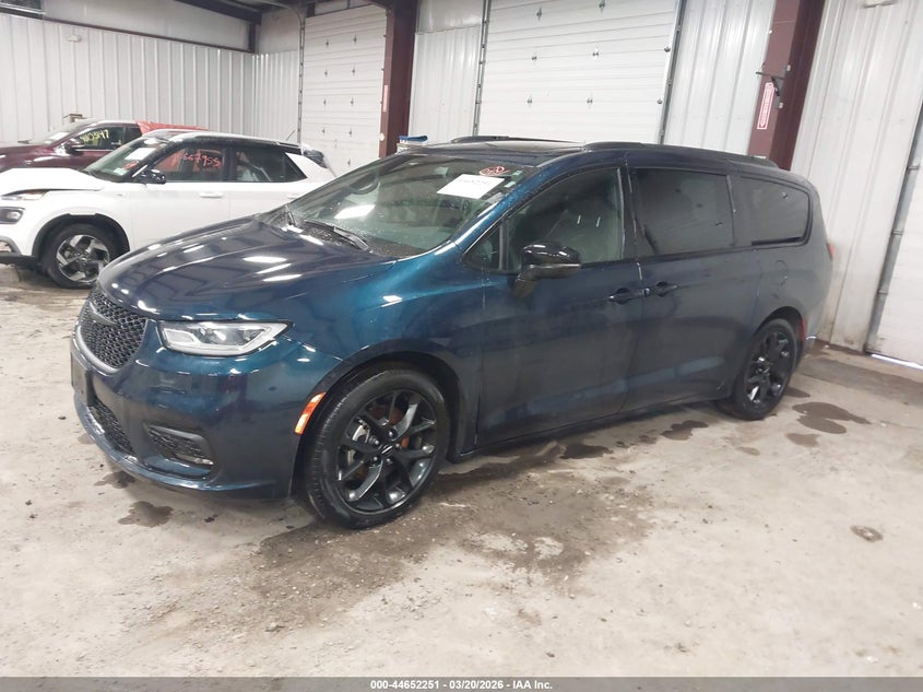 2025 Chrysler Pacifica Limited