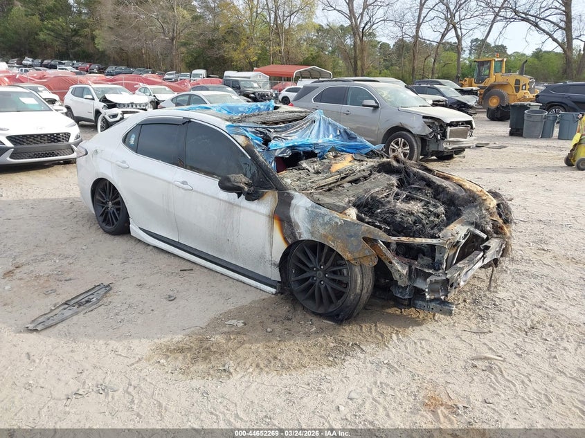 2021 Toyota Camry Xse V6