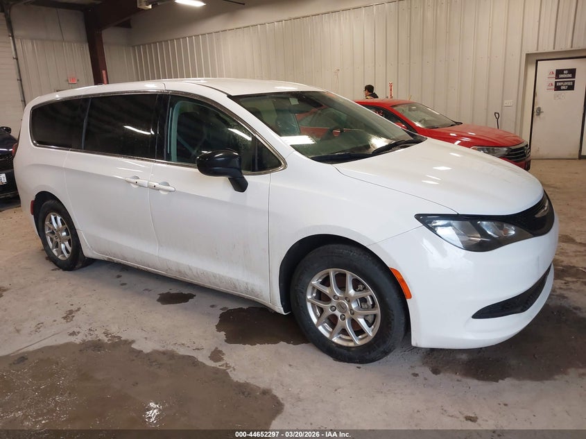 2024 Chrysler Voyager Lx