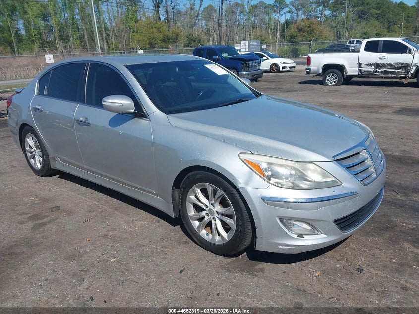 2013 HYUNDAI GENESIS 3.8