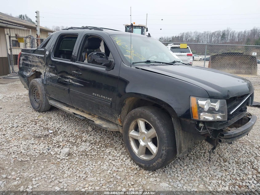 2013 CHEVROLET AVALANCHE LT